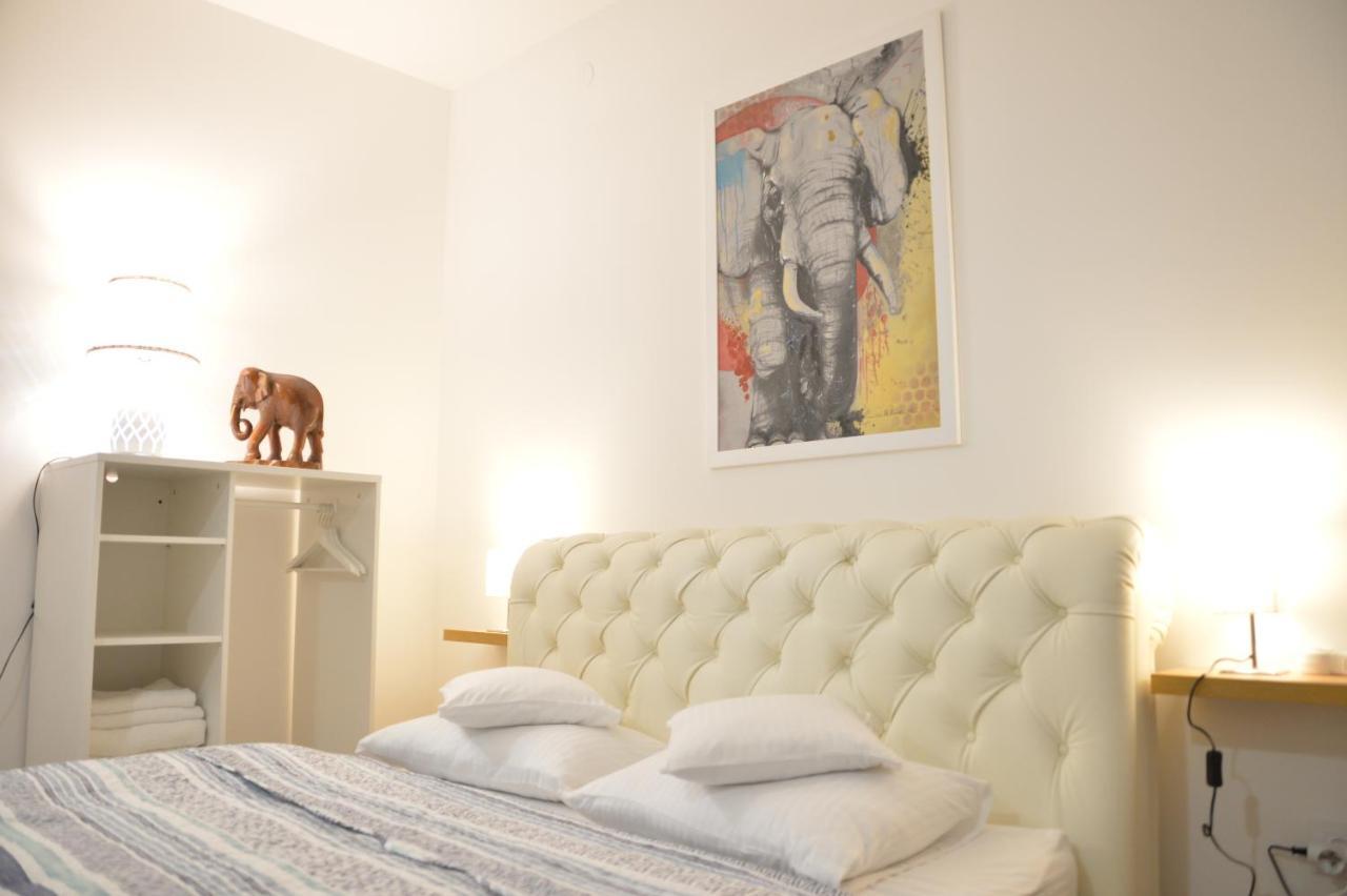 Pupin Palata Business Apartman B5 โนวีซาด ภายนอก รูปภาพ